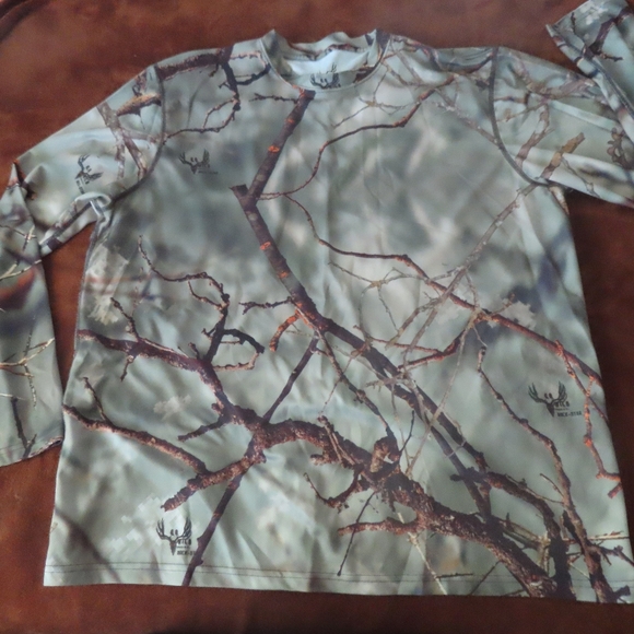 Go Wild Camo Shirt Mens 3XL Long Sleeve Base Layer Inertia Crew rockstar Hunting - Picture 1 of 6